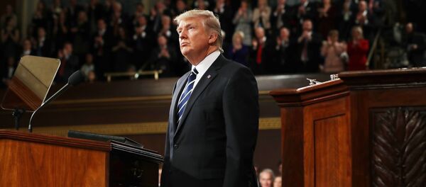 Presidente dos EUA Donald Trump durante discurso na sessão do Congresso dos EUA, 28 de fevereiro de 2017 - Sputnik Brasil