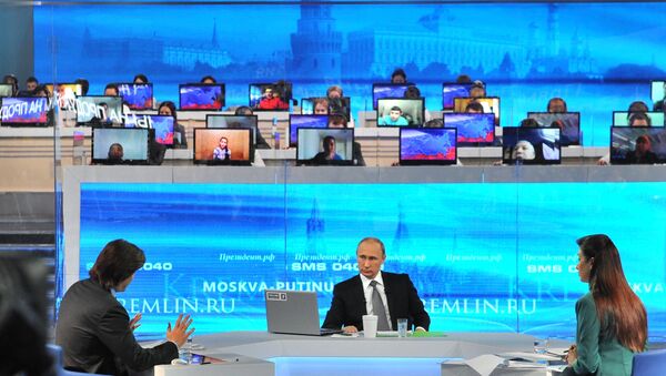 Live broadcast with Vladimir Putin - Sputnik Brasil