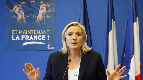 Marine Le Pen - Sputnik Brasil