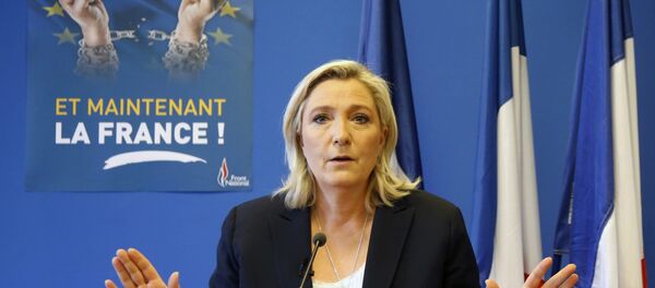 Marine Le Pen - Sputnik Brasil