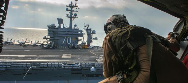 Porta-aviões norte-americano USS Carl Vinson - Sputnik Brasil