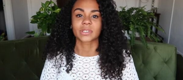 Blogueira descreve em vídeo como recebeu um tiro nas costas no Rio durante o carnaval - Sputnik Brasil