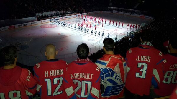 Lokomotiv Rio: time de hóquei carioca volta invicto de viagem histórica à Rússia - Sputnik Brasil