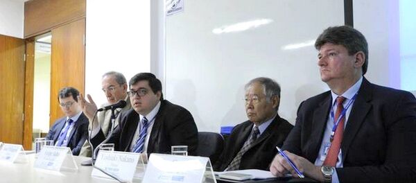 Economistas afirmam que dívida pública continuará crescendo e recuperação da economia será lenta - Sputnik Brasil