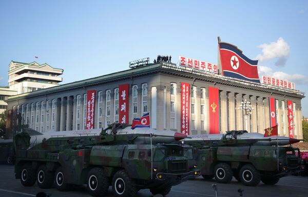 Armas nucleares da Coreia do Norte ficaram mais perigosas com Trump no poder, diz agência - Sputnik Brasil