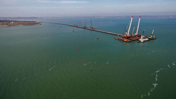 Ponte da Crimeia em construção - Sputnik Brasil