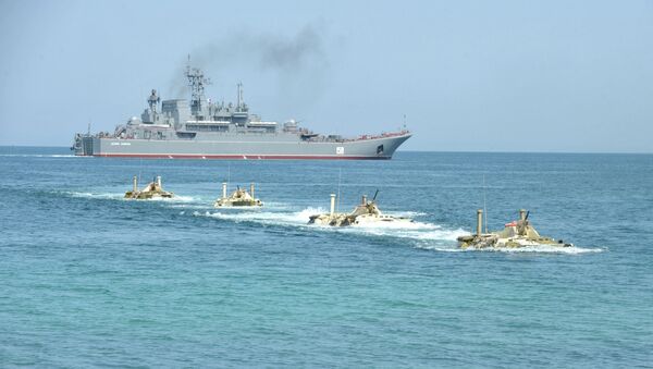 Navio russo de desembarque Caesar Kunikov Lvovich. - Sputnik Brasil