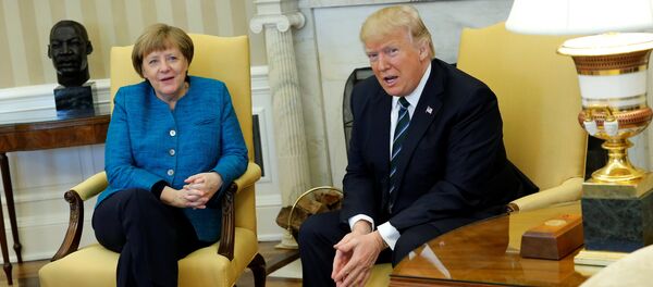 Reunião entre o presidente dos EUA, Donald Trump, e a chanceler alemã, Angela Merkel, em 17 de março de 2017. - Sputnik Brasil