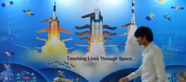 O cartaz da Organização Indiana de Pesquisa Espacial O cartaz da Organização Indiana de Pesquisa Espacial - Sputnik Brasil