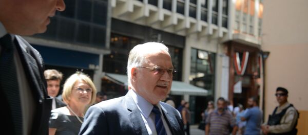 Edson Fachin manda PF ouvir parlamentares envolvidos na Lava Jato - Sputnik Brasil