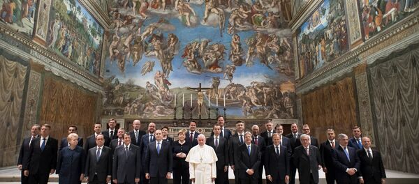 Papa Francisco e representantes da UE no Vaticano, em cerimônia de comemoração dos 60 anos do Tratado de Roma - Sputnik Brasil