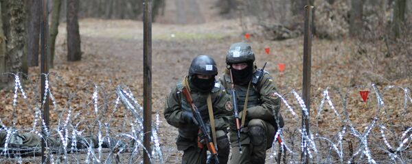 Militares ucranianos durante treinamentos dos instrutores da OTAN - Sputnik Brasil