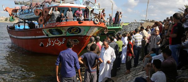 Los refugiados del barco que naufragó Los refugiados del barco que naufragó - Sputnik Brasil