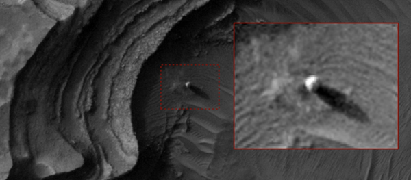 Esfera misteriosa que lança sombra imensa na superfície de Marte - Sputnik Brasil