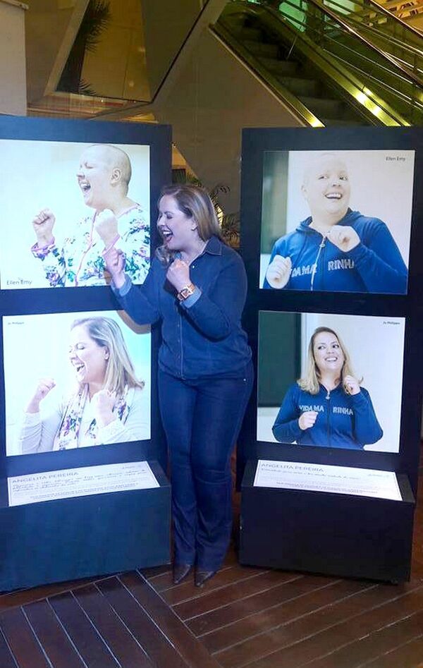 Angelita Alvez, de 34 anos ficou seis meses internada. Ela não encontrou doador e precisou de doação de sangue de 100 pessoas. - Sputnik Brasil