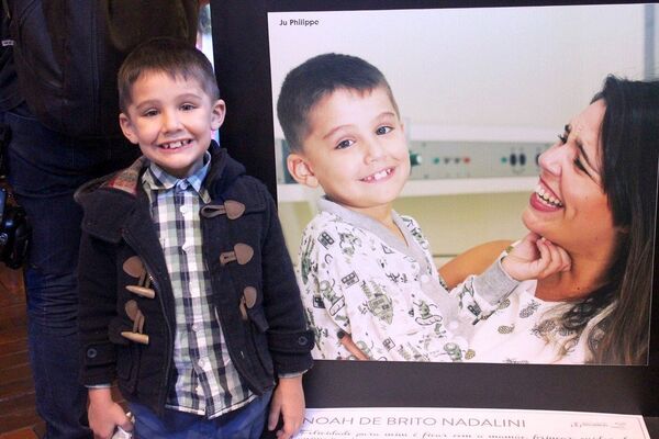 Noah, que venceu a leucemia quando tinha 8 meses, também é personagem do vídeo - Sputnik Brasil