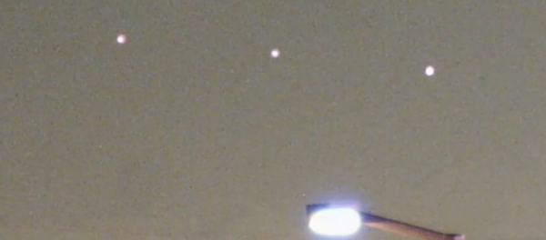 Misteriosos objetos luminosos no céu de Las Vegas - Sputnik Brasil