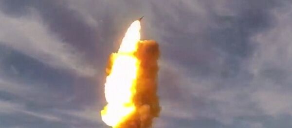 Lançamento de um antimíssil russo do polígono de Sary-Shagan no Cazaquistão - Sputnik Brasil