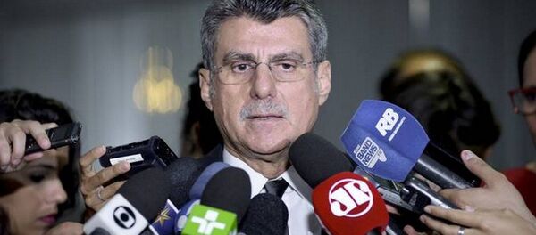 O líder do governo, Romero Jucá vê a medida como preventiva, mas admite que o corte reduza os investimentos em 2018 - Sputnik Brasil