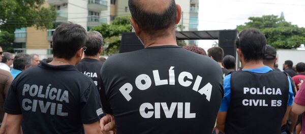 Policiais civis de Vitória, no Espírito Santo, durante paralisação na quarta-feira, 8 de fevereiro de 2017 - Sputnik Brasil