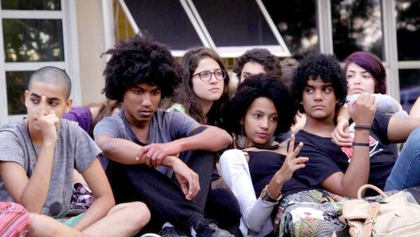 Estudantes Negros e pardos pedem respeito e espaço na USP - Sputnik Brasil