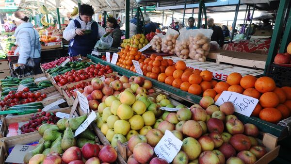 Mercado de frutas em Rostov no Don - Sputnik Brasil