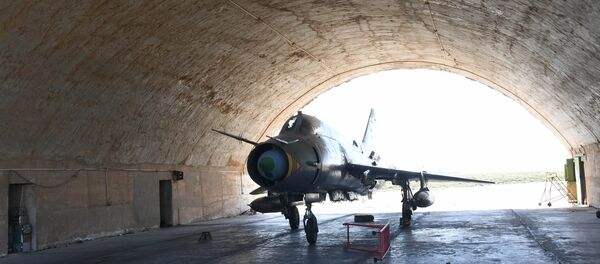 Base aérea de Shayrat, Síria, 7 de abril de 2017 - Sputnik Brasil