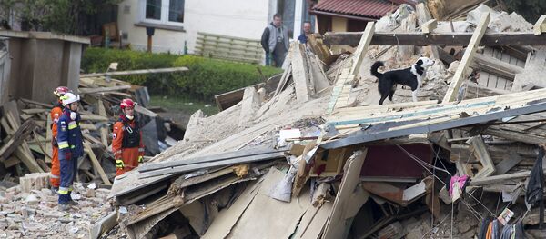 Desabamento de prédio em Świebodzice, Baixa Silésia, Polônia - Sputnik Brasil