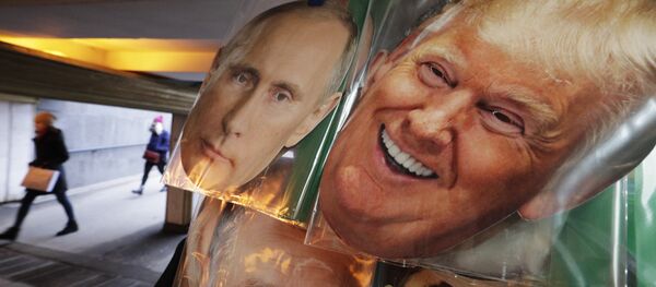 Fotos do presidente dos EUA, Donald Trump, e do presidente da Rússia, Vladimir Putin. - Sputnik Brasil