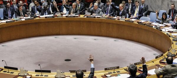 Votação dos membros do Conselho de Segurança da ONU sobre resolução proposta por Washington, Londres e Paris quanto à Síria - Sputnik Brasil
