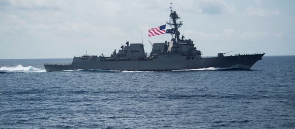 Destróier USS Wayne E. Meyer, da classe Arleigh Burke, no mar do Sul da China, 11 de abril de 2017 - Sputnik Brasil