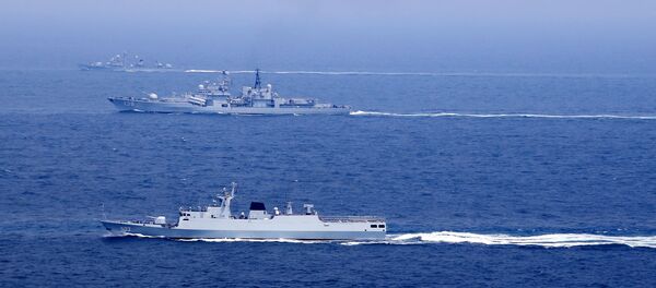 Navios chineses durante exercícios navais no mar da China Oriental (foto de arquivo) - Sputnik Brasil