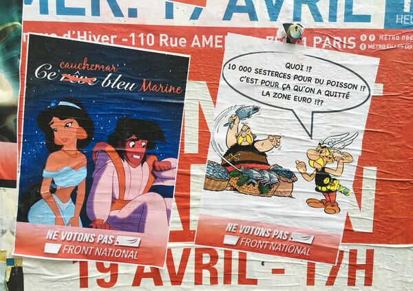 Ao lado da princesa Jasmim, Aladim se aflige: Sonho azul se tornou em um pesadelo azul escuro.  - Sputnik Brasil