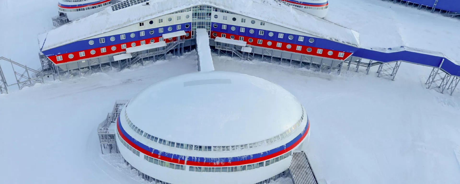 A base militar Trifólio Ártico foi construída nas ilhas Alexandre (um conjunto de pequenas ilhas desabitadas da Terra de Francisco José, no Ártico russo) - Sputnik Brasil, 1920, 17.10.2025