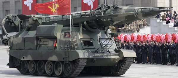 Mísseis no desfile militar dedicado ao aniversário de Kim Il sung em Pyongyang, 15 de abril de 2017 - Sputnik Brasil