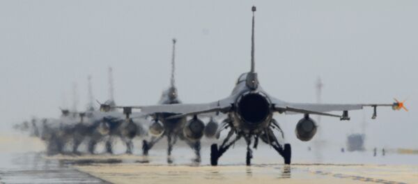 Caças F-16 da Força Aérea dos EUA na base de Kunsan, Coreia do Sul (arquivo) - Sputnik Brasil