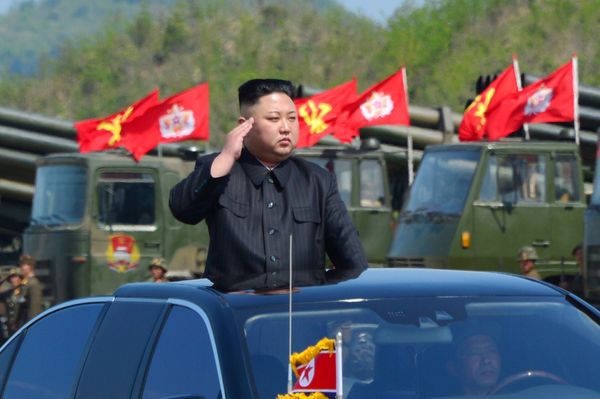 Estaria Coreia do Norte botando medo em todo mundo com novidades bélicas sem serventia? Estaria Coreia do Norte botando medo em todo mundo com novidades bélicas sem serventia? - Sputnik Brasil
