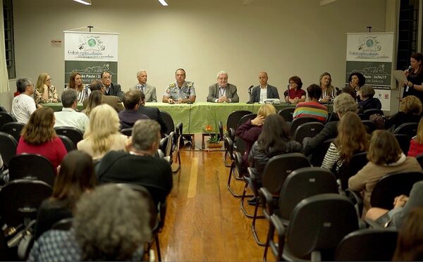 Debate com autoridades, especialistas e sociedade sobre as implicações do ruído e vibração na saúde das pessoas e soluções para o problema Debate com autoridades, especialistas e sociedade sobre as implicações do ruído e vibração na saúde das pessoas e soluções para o problema - Sputnik Brasil