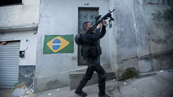 Policial de elite do Batalhão de Operações Especiais (Bope) no Rio de Janeiro (foto de arquivo) - Sputnik Brasil