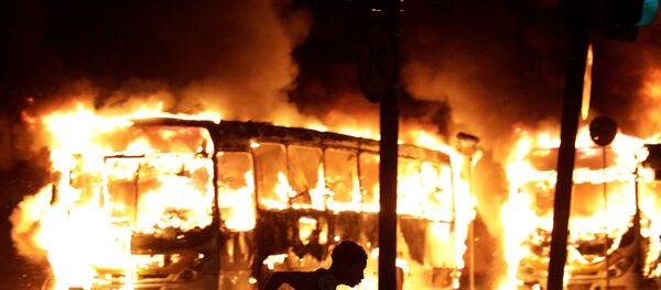 Ônibus pega fogo no Rio (arquivo) - Sputnik Brasil