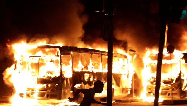 Ônibus pega fogo (imagem referencial) - Sputnik Brasil