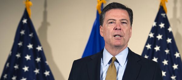 FBI Director James Comey makes a statement at FBI Headquarters in Washington, Tuesday, July 5, 2016 - Sputnik Brasil