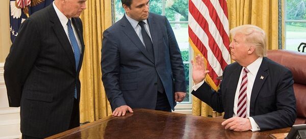 Donald Trump, Michael Pense e Pavel Klimkin, 10 de maio de 2017, Casa Branca - Sputnik Brasil