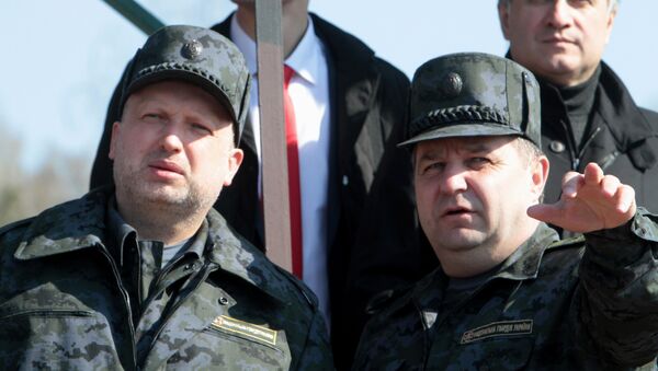 Secretário do Conselho de Segurança e Defesa Nacional da Ucrânia, Alexander Turchinov (esquerda) - Sputnik Brasil