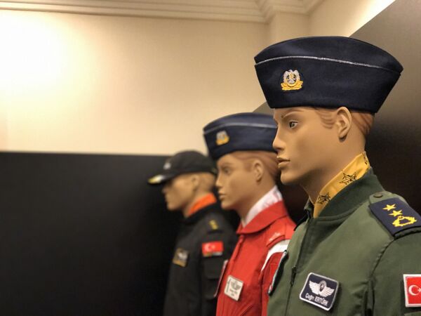 Uniforme militar turco - Sputnik Brasil