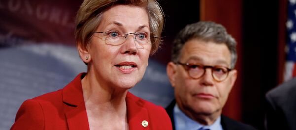 Senadora Elizabeth Warren em Capitol Hill, Washington DC, EUA - Sputnik Brasil