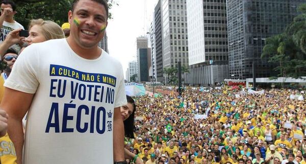 Ronaldo votou em Aécio em 2014 - Sputnik Brasil