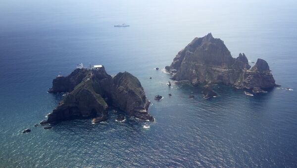 Ilhas disputadas Takeshima (Dokdo) no mar do Japão (também conhecido como mar do Leste) - Sputnik Brasil