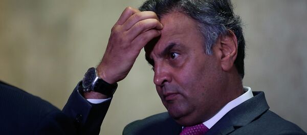 Senador Aécio Neves fala à imprensa, no Palácio do Planalto, após encontro com o presidente Michel Temer. - Sputnik Brasil