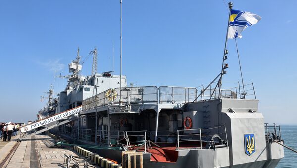 Navio almirante da Marinha ucraniana Hetman Sahaidachny - Sputnik Brasil